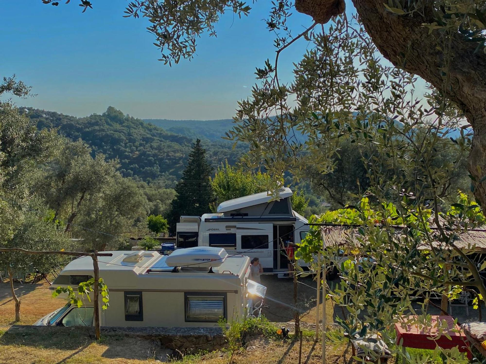 Kruje Camping *